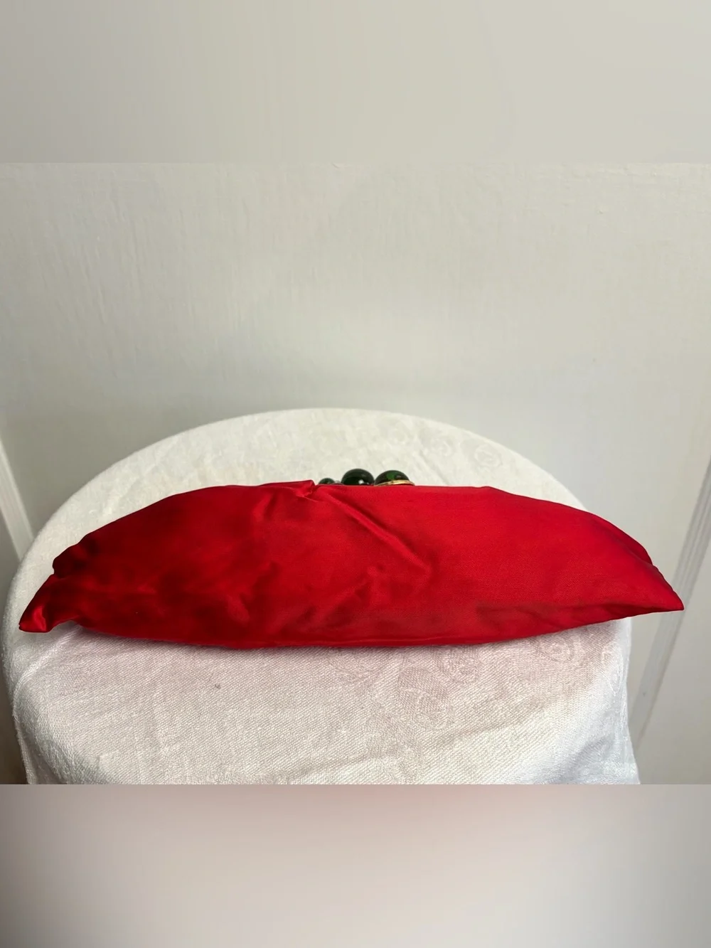 VTG Silk Evening Kisslock Clutch w/ added Jewel Accent, red/green, 10.5x5.5
